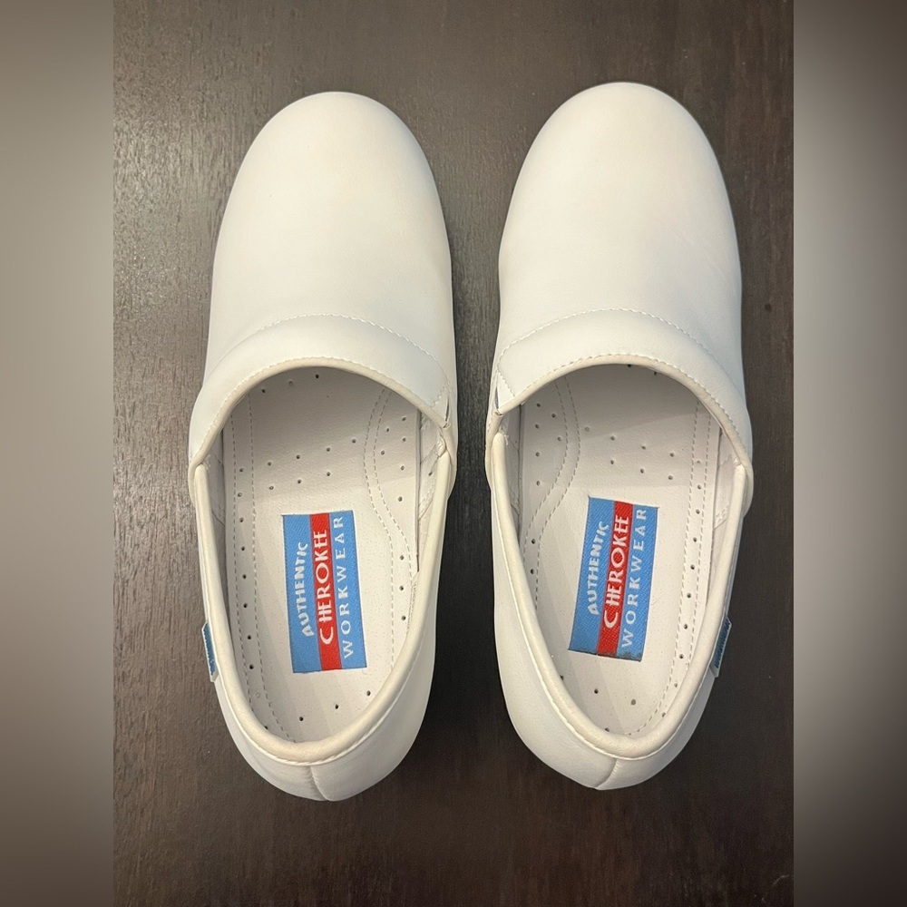 Cherokee Workwear Harmony Clogs - Picture 3 of 9